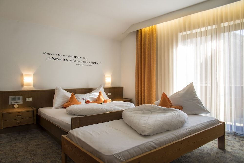 Basic Triple Room