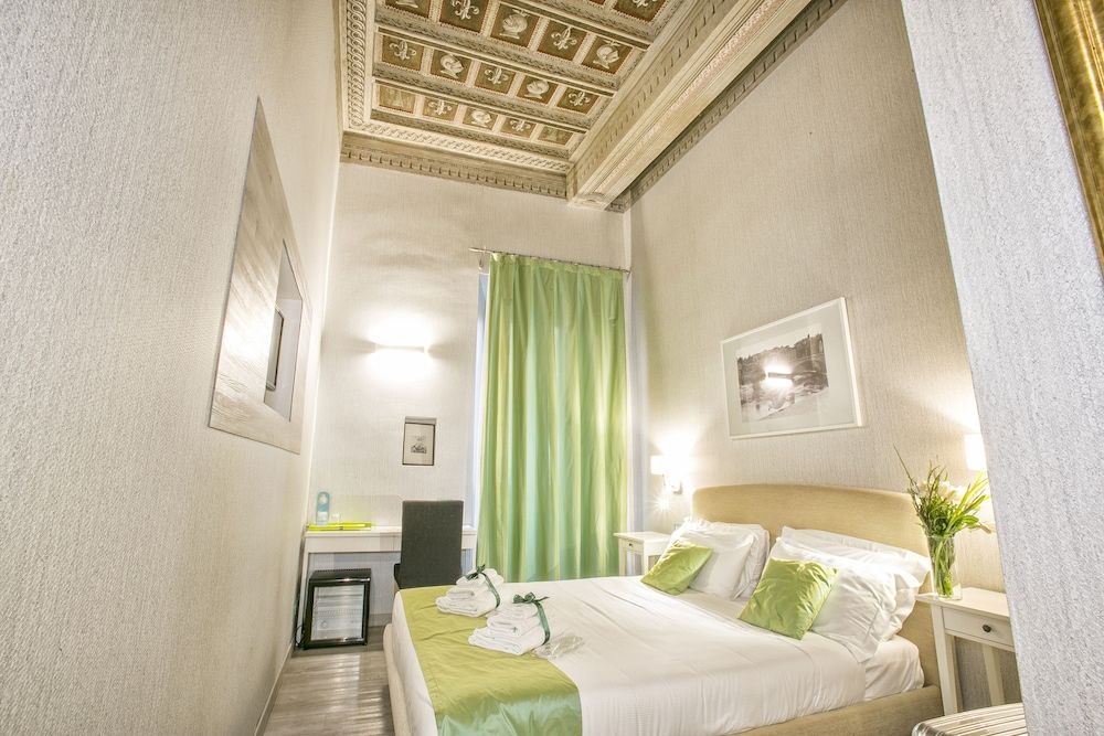 History Suite Superior Double Room, Non Smoking 8