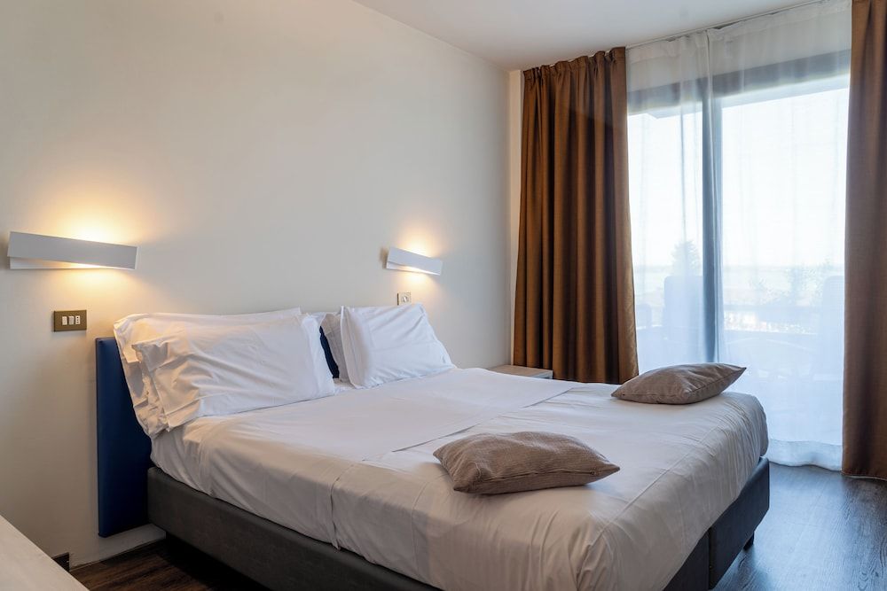 Comfort Double or Twin Room, Balcony, Lake View