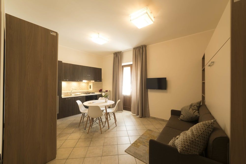 BBuSS Country Club Apartment 2