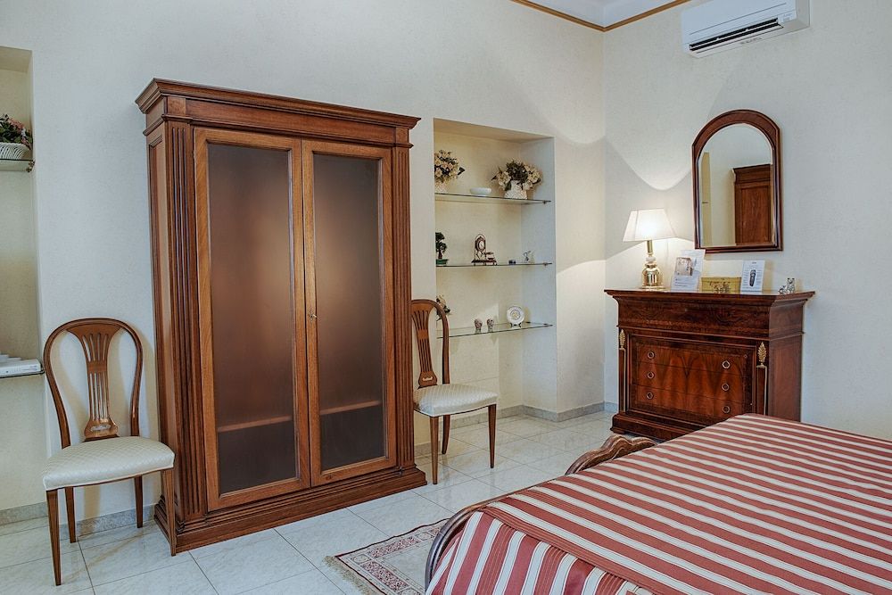 Armonia All'Opera Suite 12