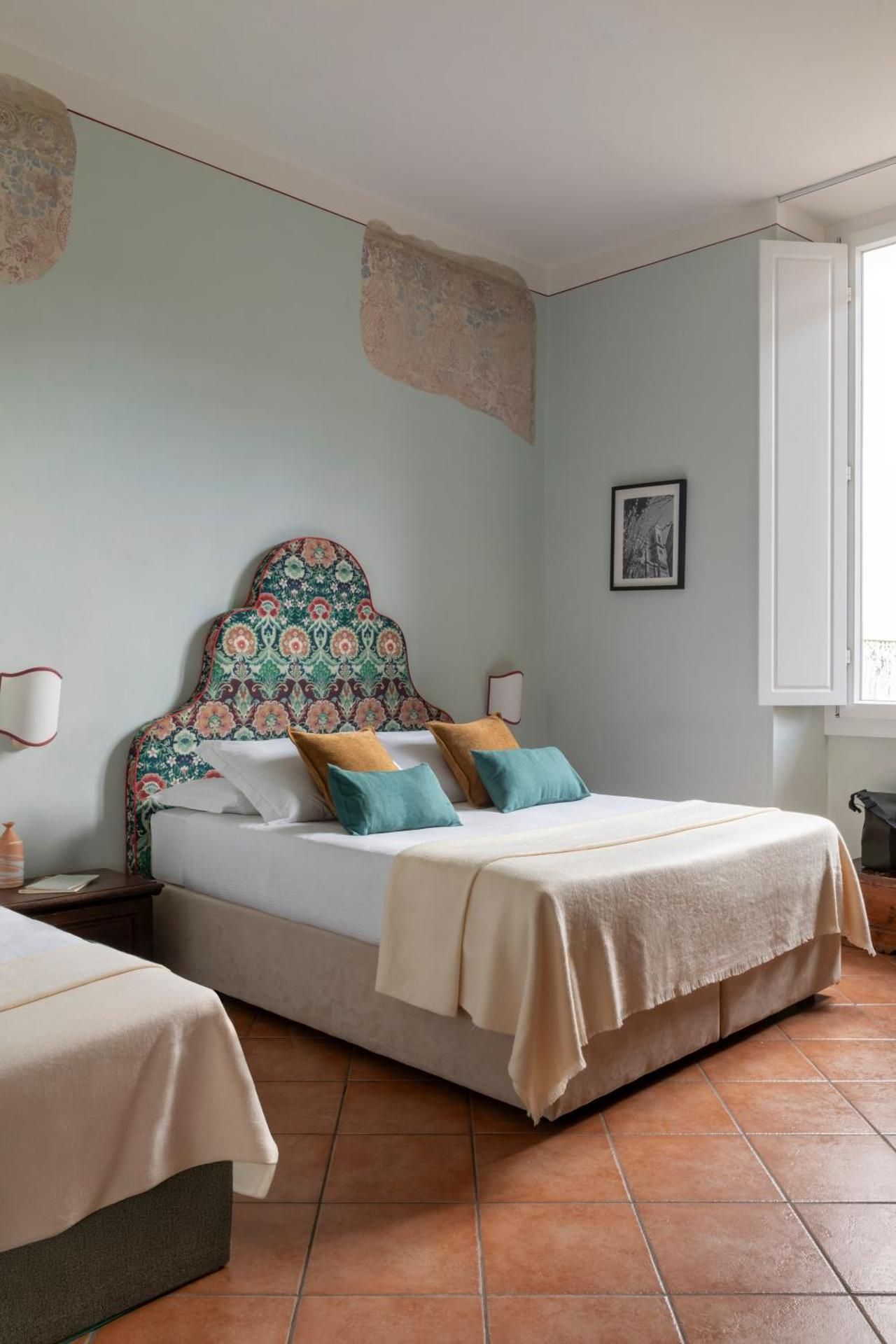 undefined Hotel Galileo 7