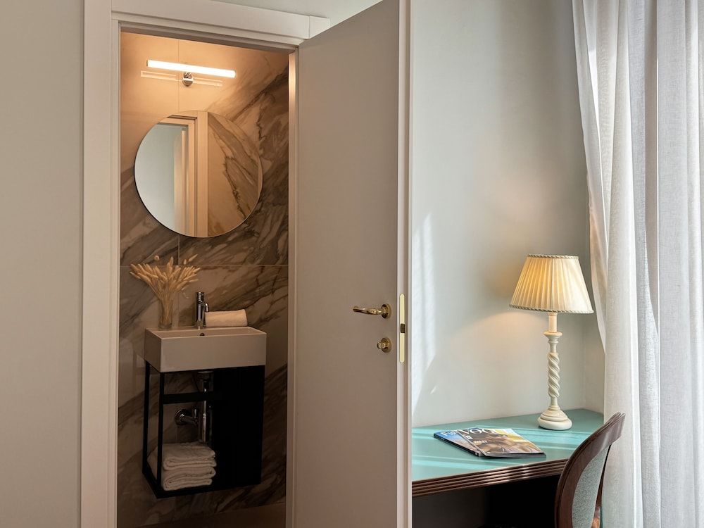 Hotel Galileo Basic Double Room 8