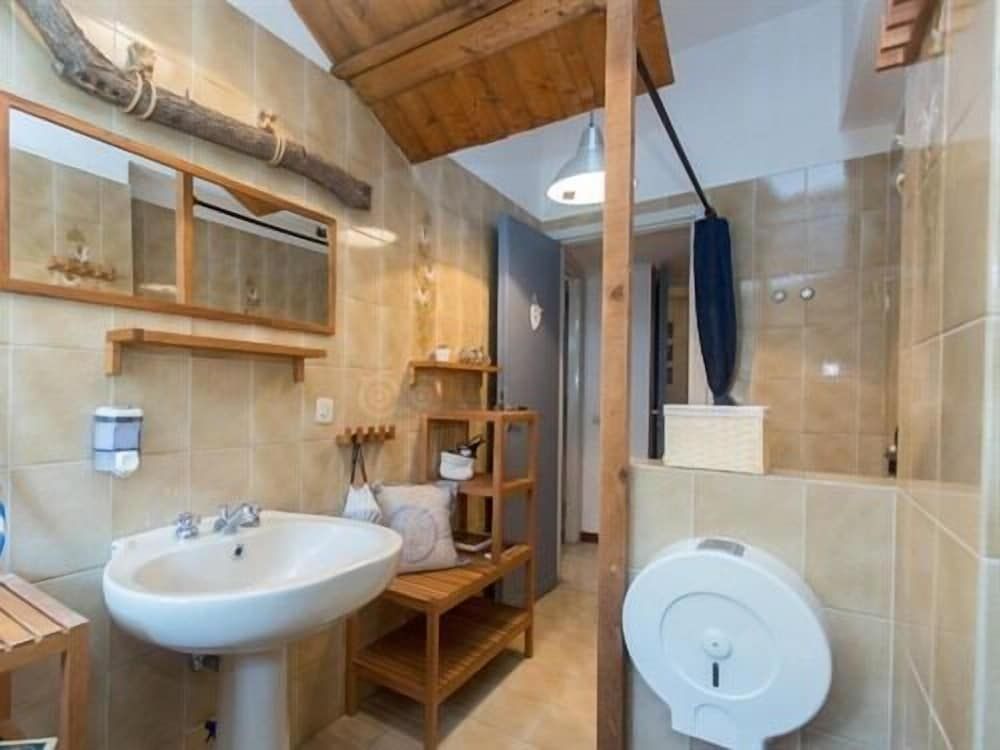Le Fate Apartments Deluxe Double Room, Ensuite, City View (Borgo Pio) 4