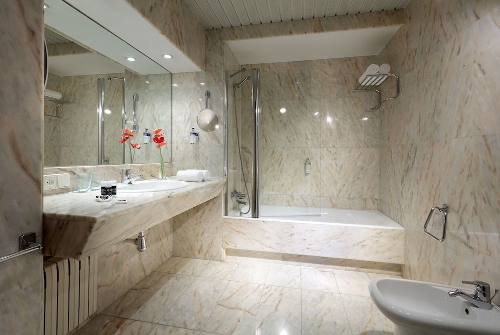 Exe Salamanca Double Room 7