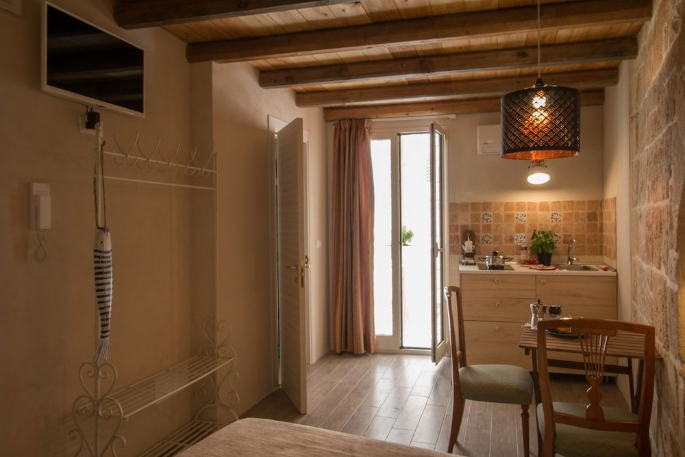 Holiday Monopoli Romantic Apartment (Vico dell'Erba 8) 7