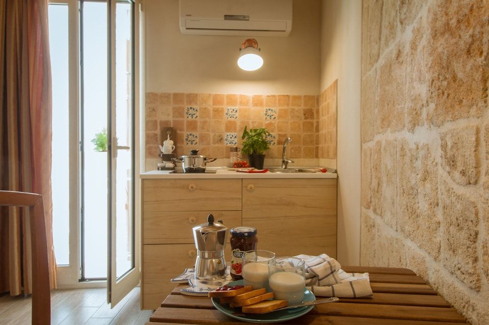 Holiday Monopoli Romantic Apartment (Vico dell'Erba 8) 3