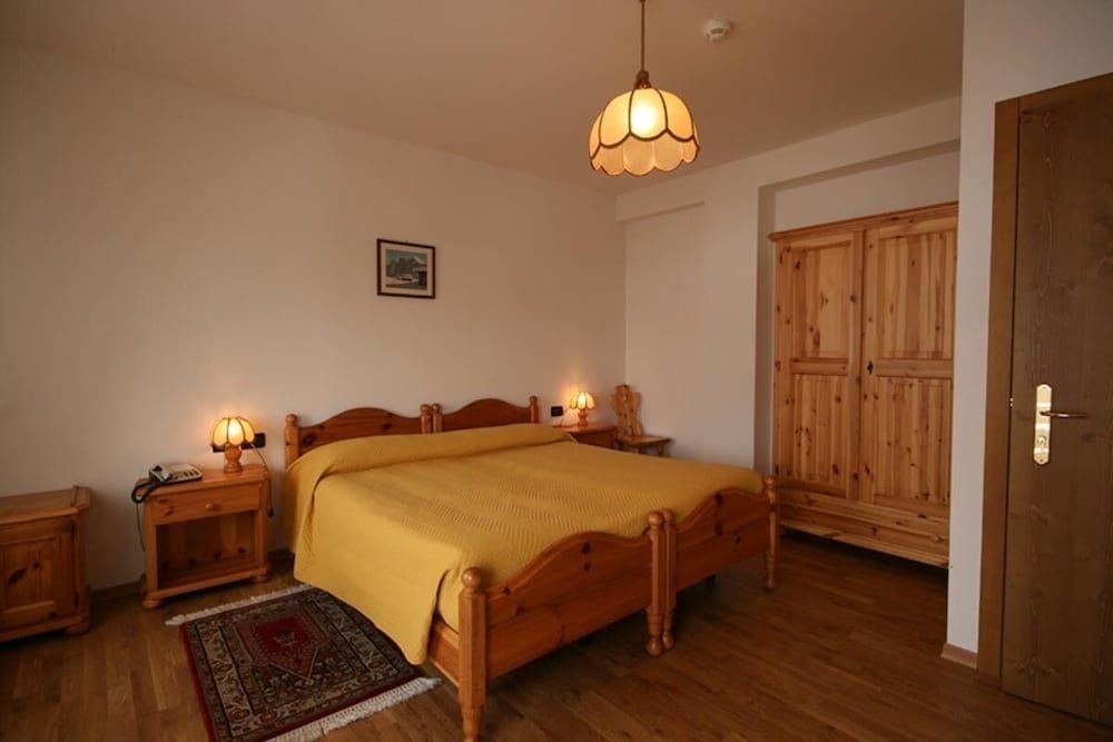 undefined Des Alpes 7