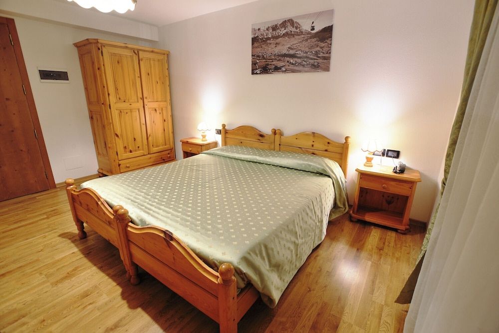 Des Alpes Standard Double or Twin Room