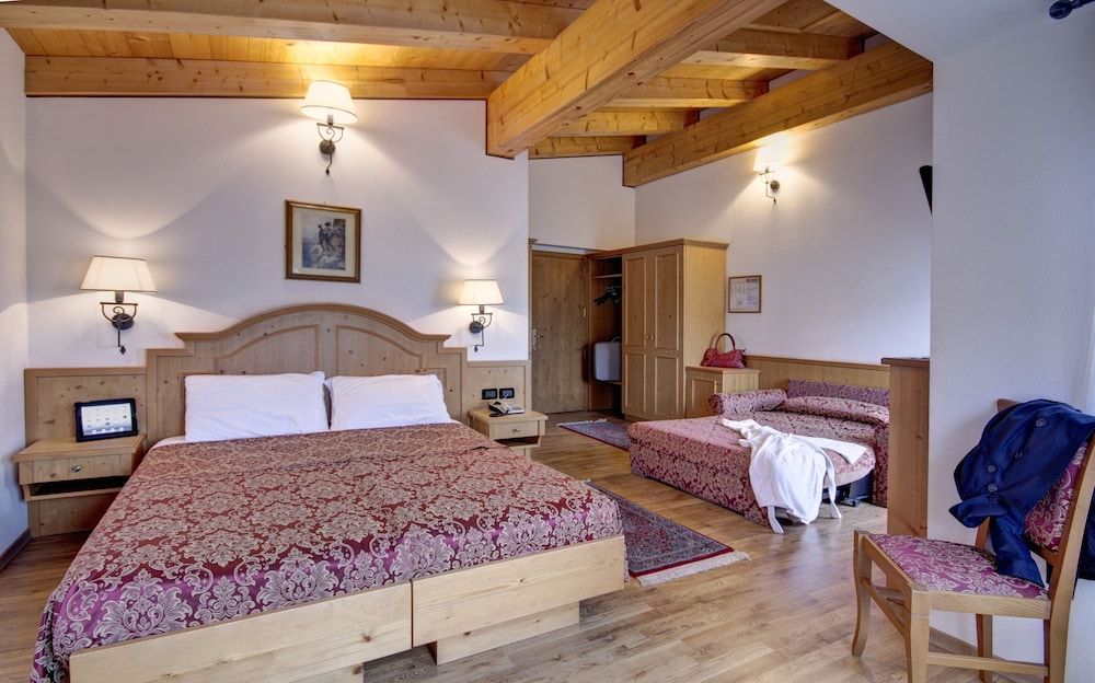 Comfort Triple Room