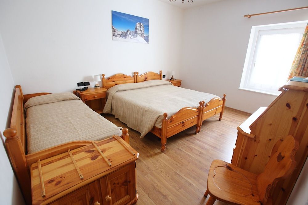 Economy Triple Room