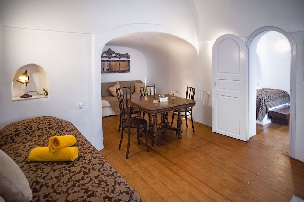 Fanari Villas Santorini Executive Suite, Jetted Tub (Caldera View) 12