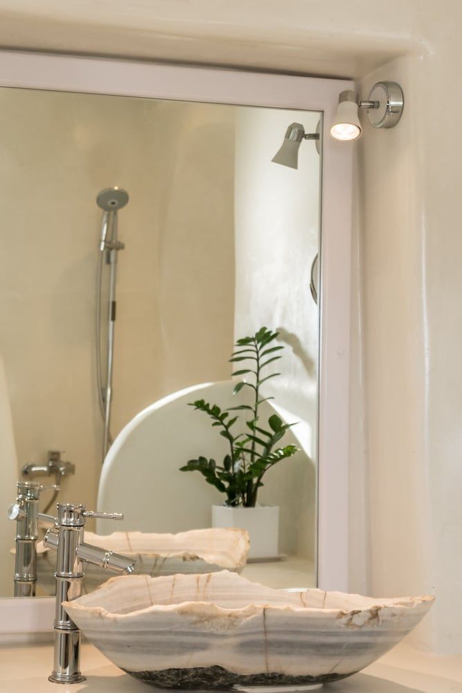 Fanari Villas Santorini Cave Nest Junior Suite, Caldera View *access via numerous steps 6