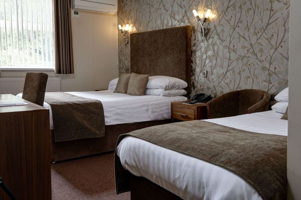 Oaklands Hall Hotel Sure Hotel Collection by Best Western Standard Room, 2 Twin Beds, Non Smoking 5