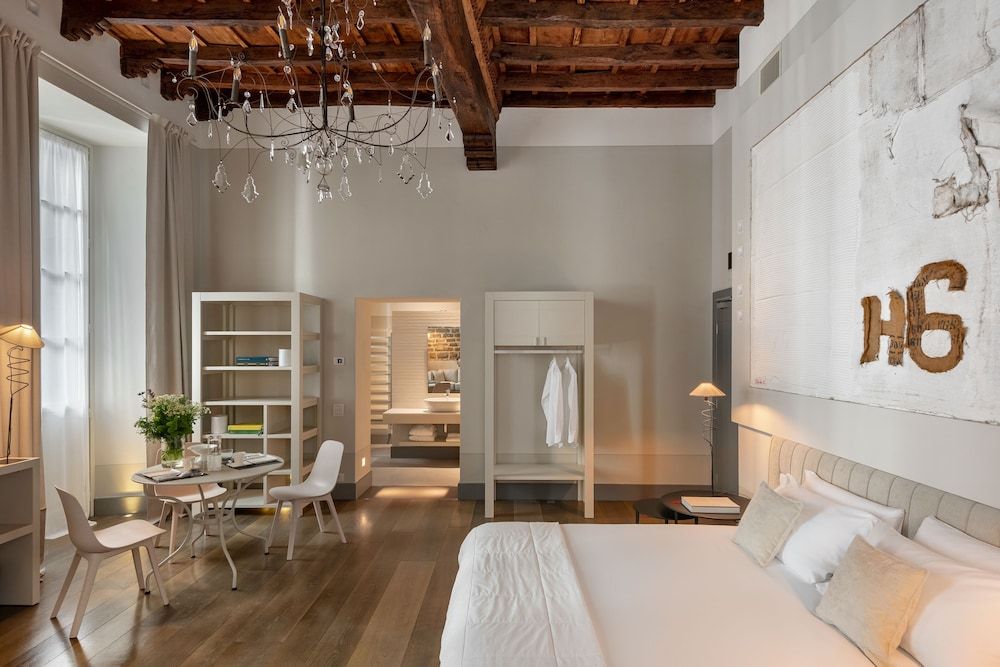 GombitHotel Suite Junior 4