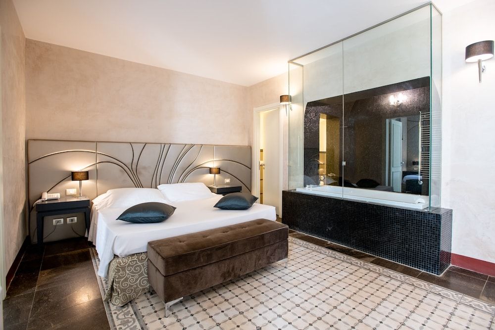 De Stefano Palace Family Quadruple Room 4