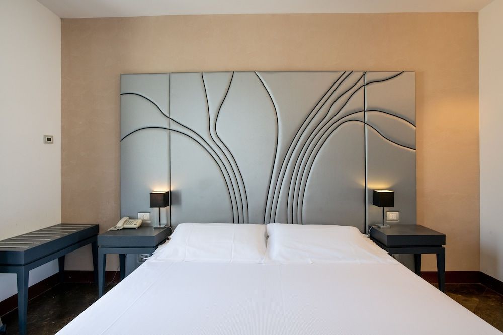 De Stefano Palace Superior Double Room, 1 Double Bed 10