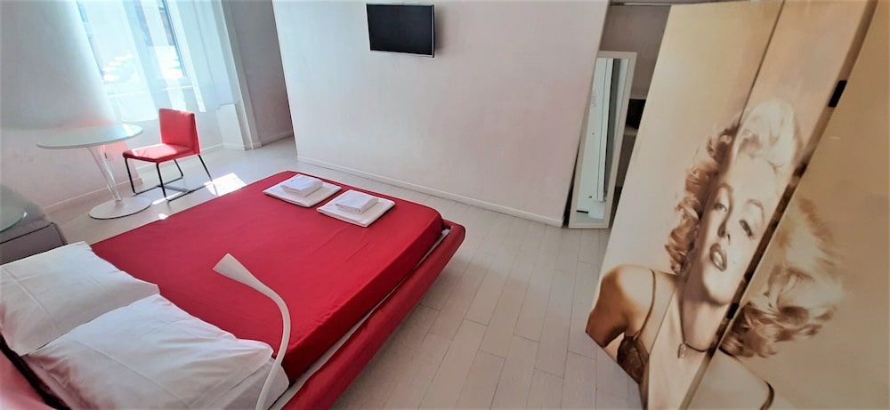 undefined WRH Trastevere 2