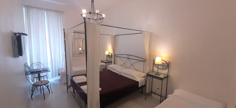 undefined WRH Trastevere 4