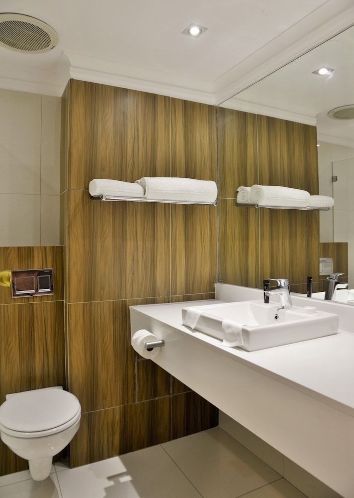 Capetonian Hotel Superior Double or Twin Room, 1 Bedroom 7