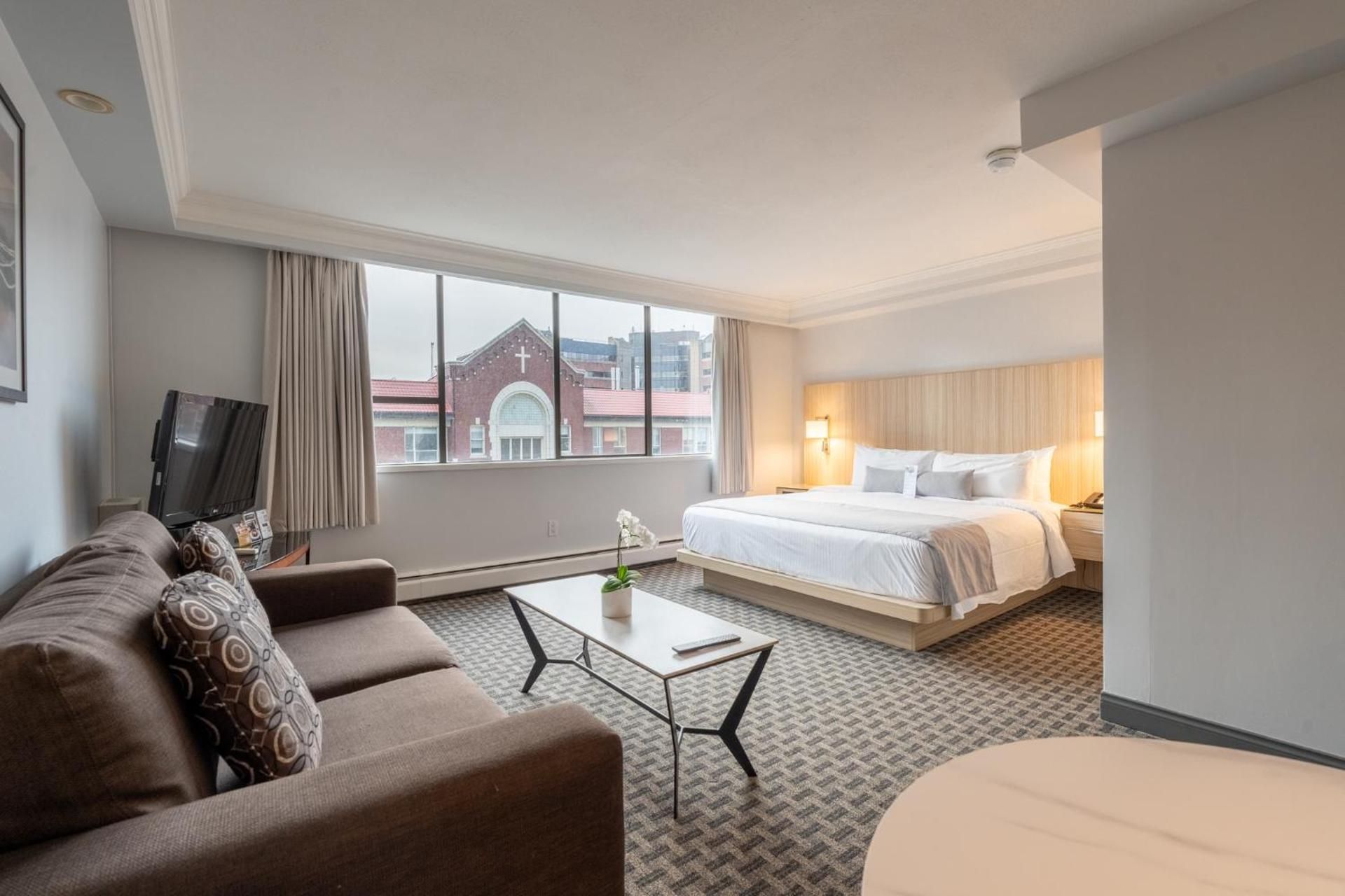 Standard Studio King