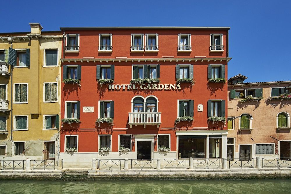 undefined Gardena Hotel 10