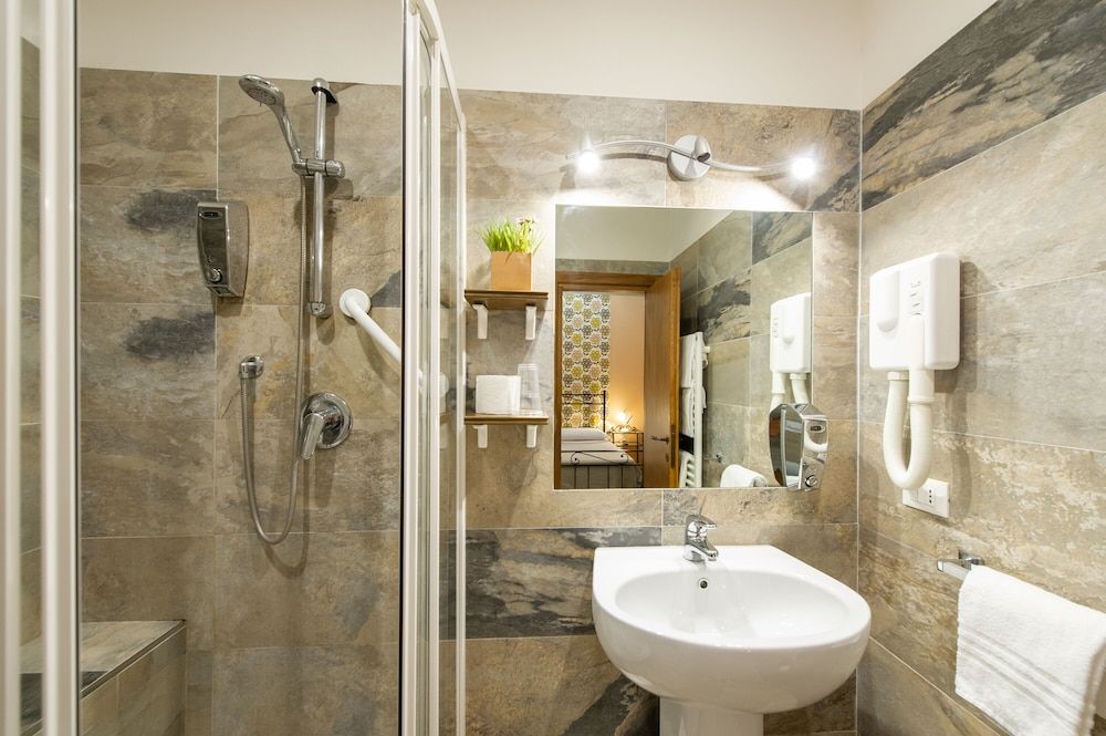 undefined Vaticana Ottaviani 9