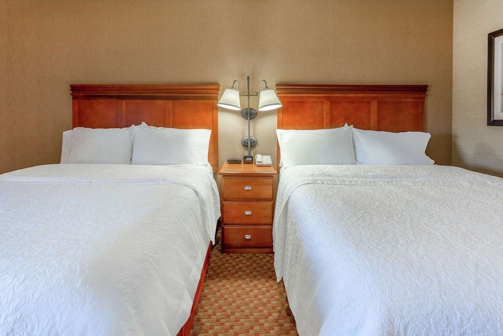 Two queen beds non smoking