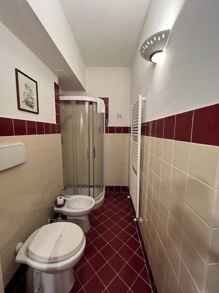 Le Serre Suites & Apartments Suite 3