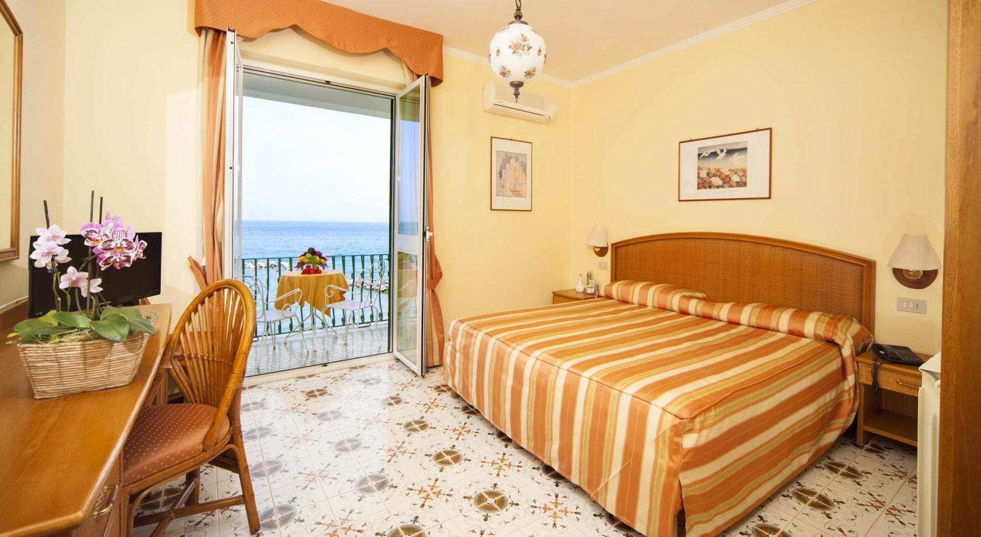 Hotel Ambasciatori Double or Twin Room with Sea View