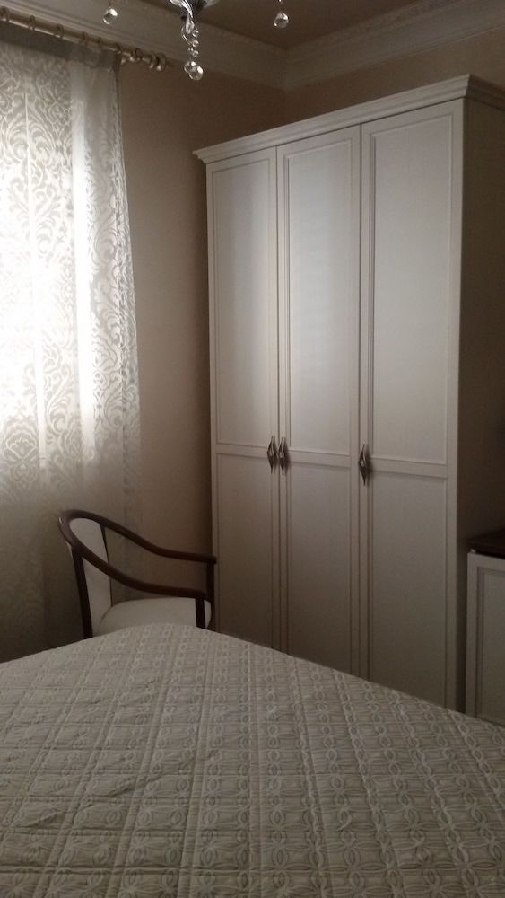 Daphnae House Deluxe Double Room (Psiche) 2