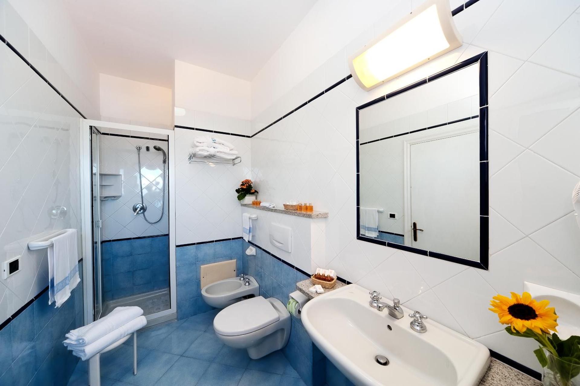 Hotel Floridiana Terme Standard Triple Room 2