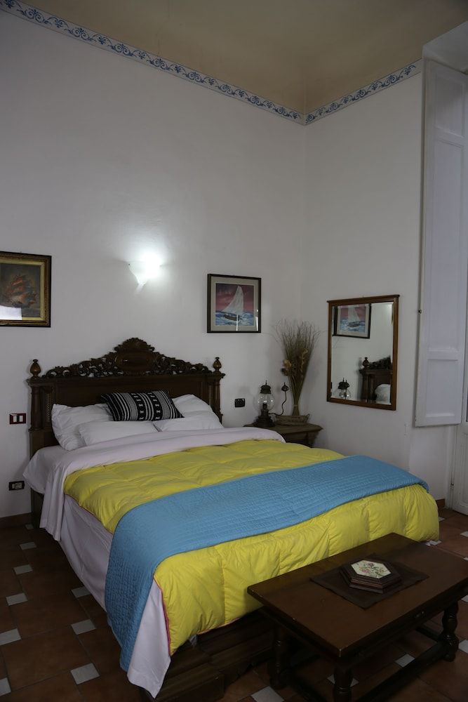 Tourist House Santa Croce Double or Twin Room 8