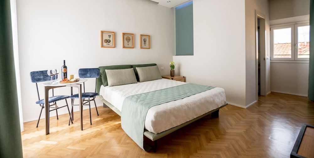 undefined Relais Luce Florence 5