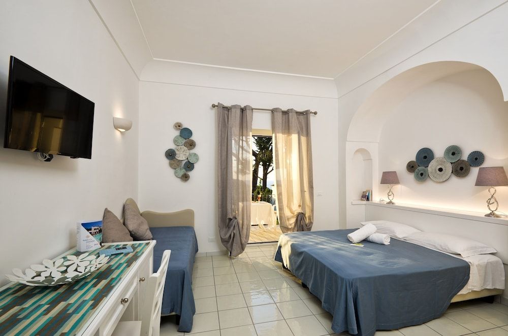 Superior Double or Twin Room, Sea View