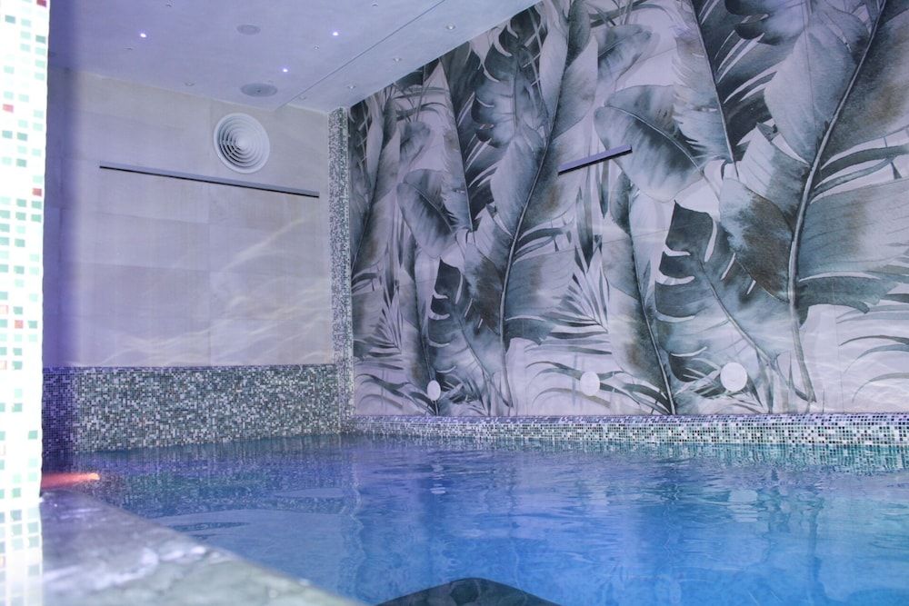 undefined Hotel Center 3 7