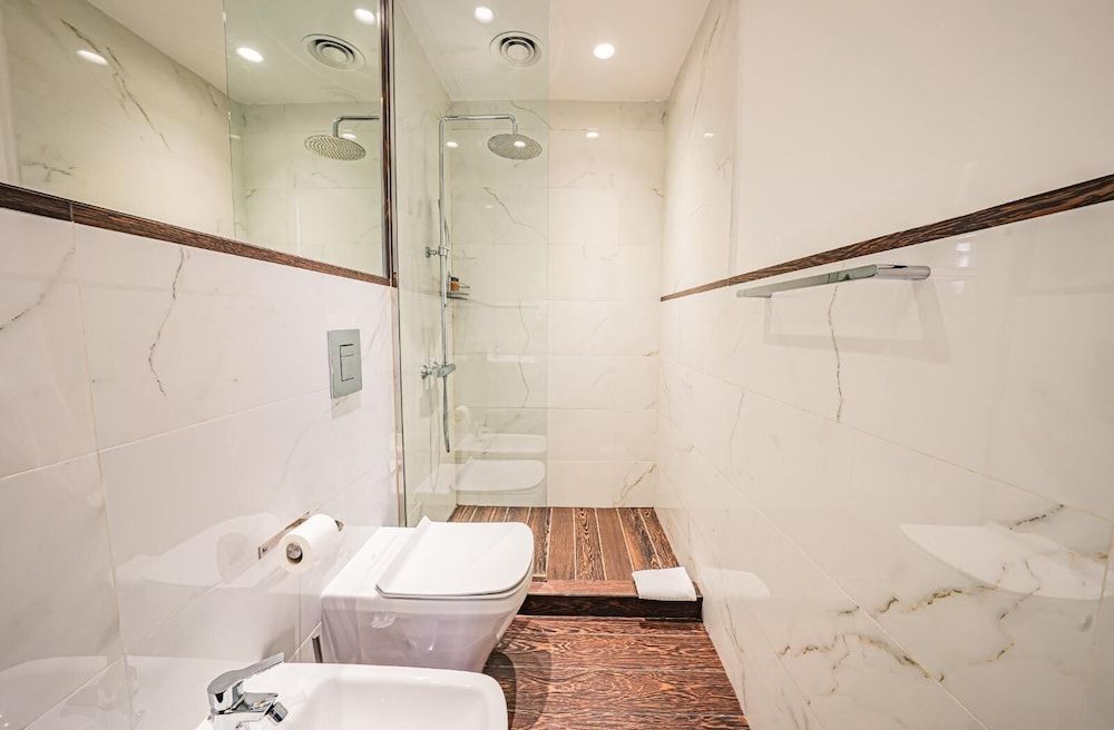 Corso Grand Suite Basic Double Room 4