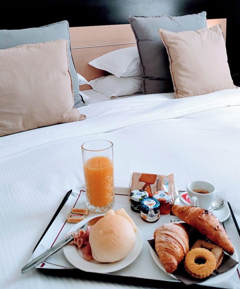 Hotel Carpi Superior Double Room 5