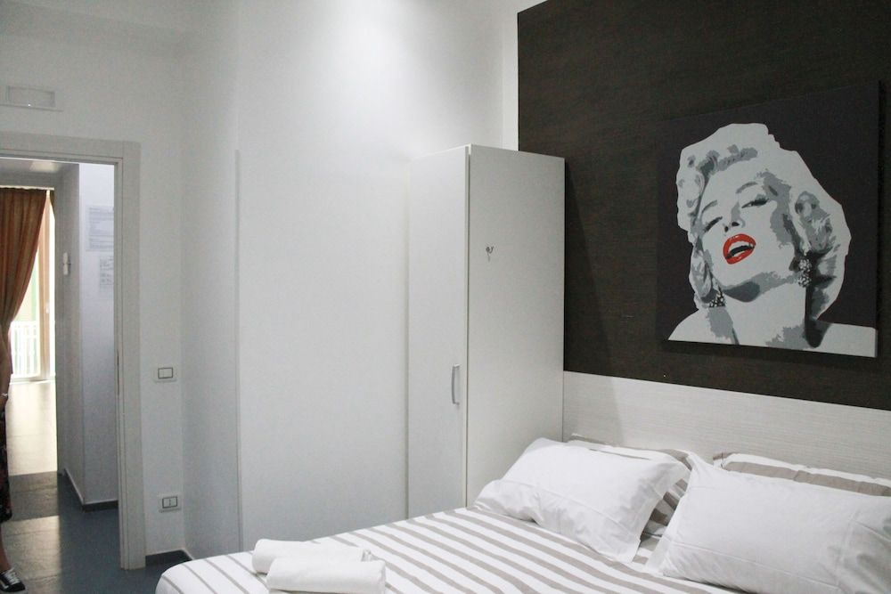 Mascalzone Latino Luxury Rooms Classic Double or Twin Room, Courtyard View 11