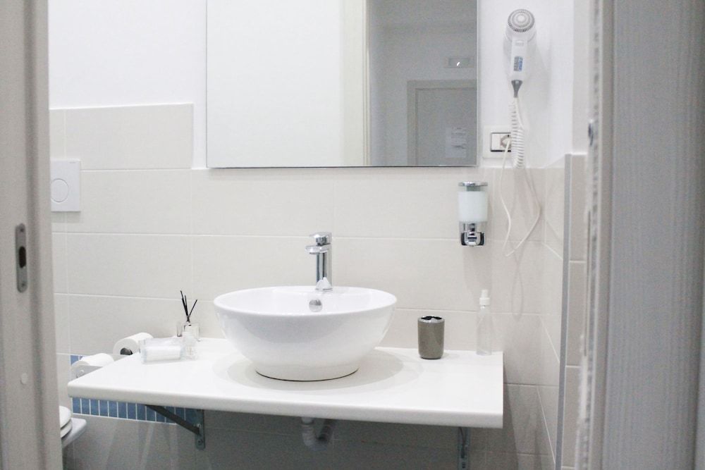 Mascalzone Latino Luxury Rooms Classic Double or Twin Room, Courtyard View 17