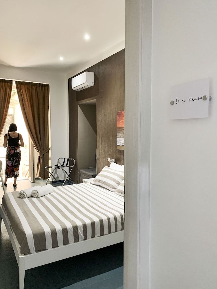 Mascalzone Latino Luxury Rooms Comfort Triple Room, Multiple Beds, City View 19