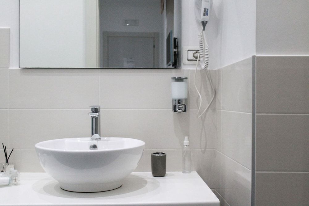 Mascalzone Latino Luxury Rooms Classic Double or Twin Room, Courtyard View 16