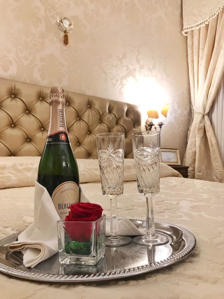 undefined Residenza La Loggia 6