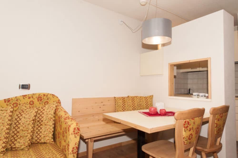 Ambiez Residence Standard Apartment (3 pax) 2