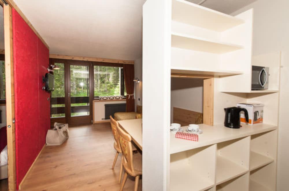 Ambiez Residence Standard Apartment (3 pax) 4