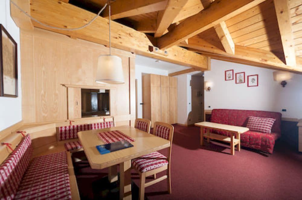 Ambiez Residence Apartment, 1 Bedroom (5 pax - attic) 3