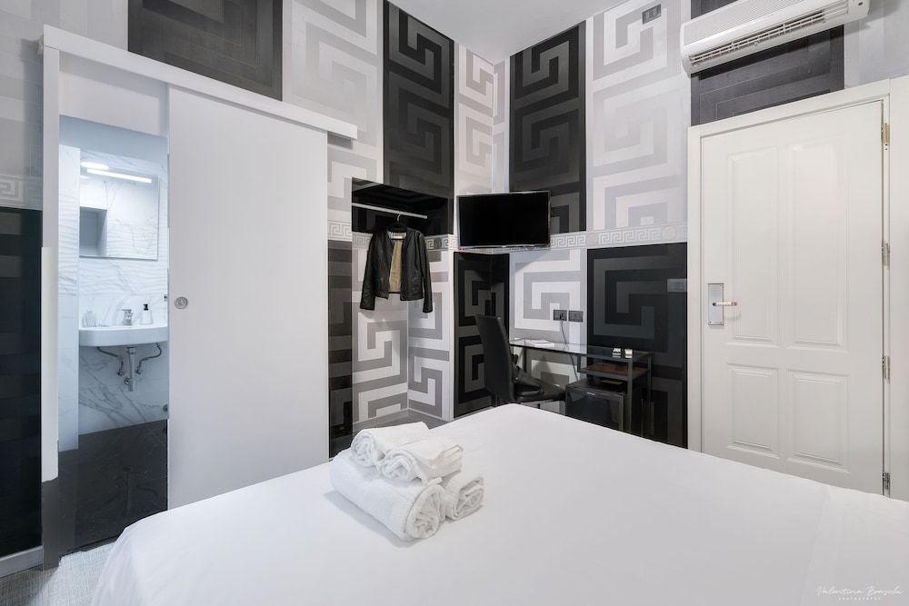 Hotel Argentina Standard Double Room 5