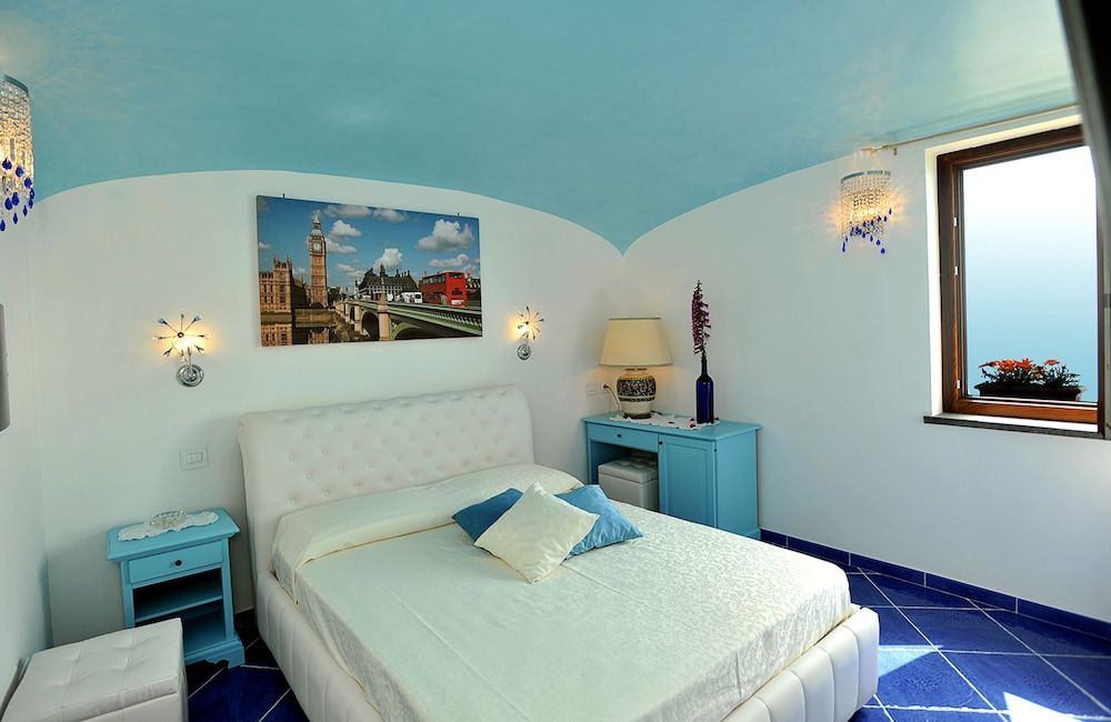 World Center Deluxe Double Room, Sea View