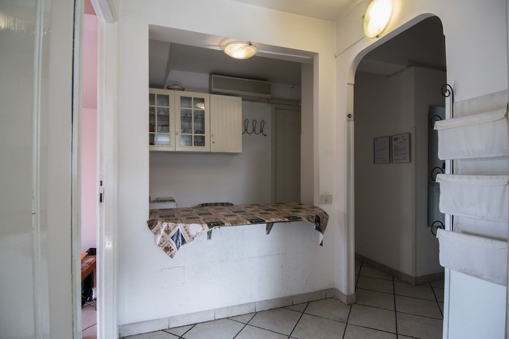 La Voliera B&B Double Room, Shared Bathroom 10