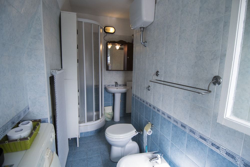 La Voliera B&B Double Room, Shared Bathroom 7